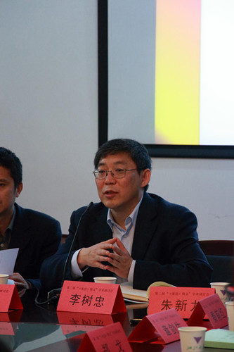 http://www.ghls.zju.edu.cn/wescms/sys/filebrowser/file.php?cmd=download&id=278606